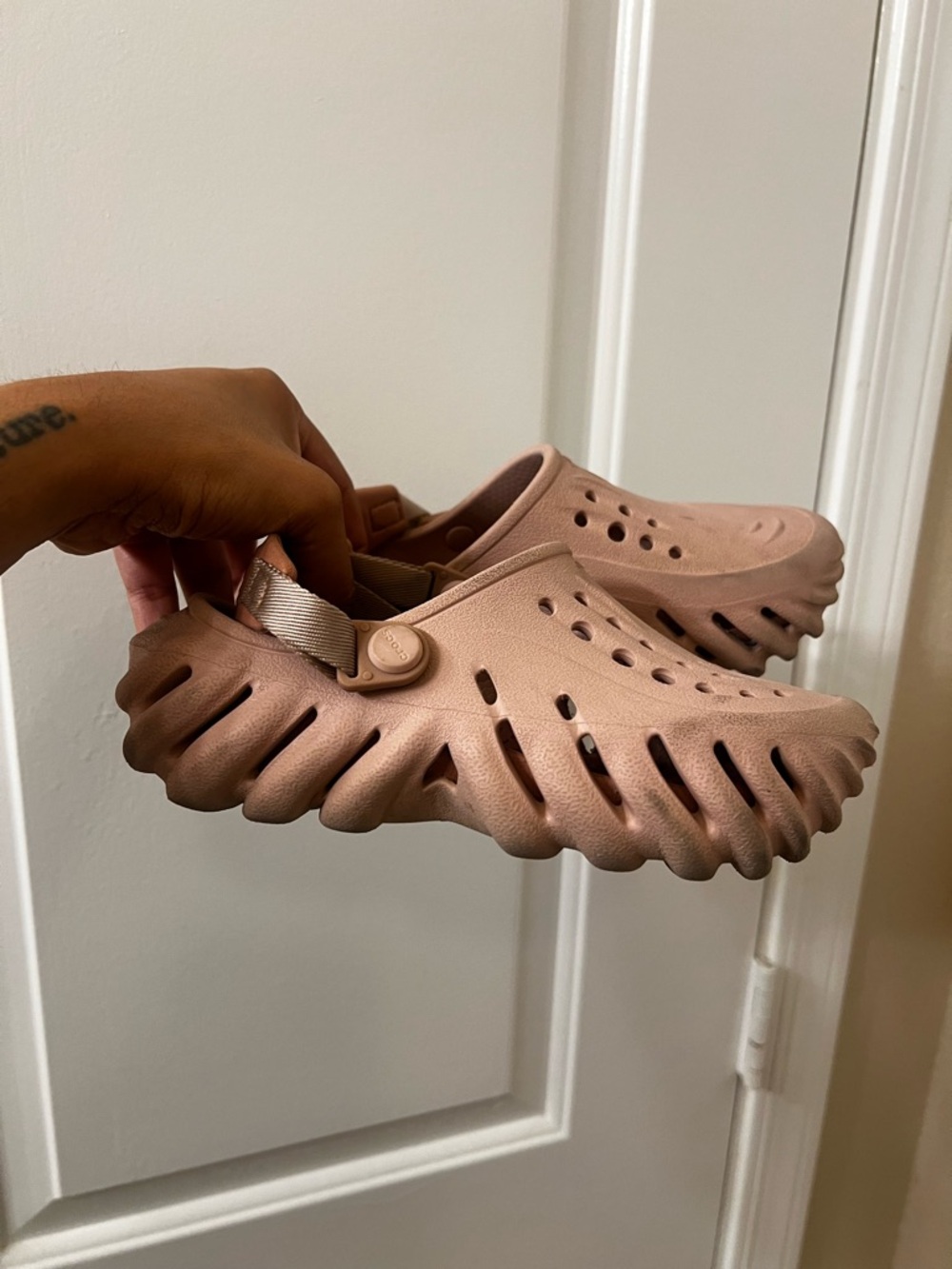 CROCS Echo Clogs Clay Pink c13